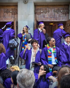 Thiago Vernal Instagram - Se logró 💜🎓 de los días más felices de mi vida con mis personas favoritas 💘