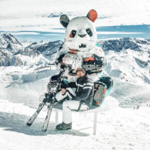 Thibaut Morgado Da Costa Instagram - ✌🏼🐼🐼 Monsieur Dusse 🎿
.
.
.
.
#hiver #neige #winter #snow #holidays #ski #panda #weekend #fusalp #courchevel #3vallees #love #sunday #white