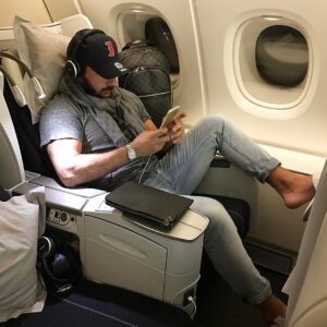 Thibaut Morgado Da Costa Instagram - Back to Paris 🇫🇷 #bye #night #airfrance #business #ny #paris #fly #travel #readytosleep #seeyousoon #goodnight