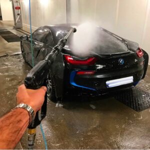 Thibaut Morgado Da Costa Instagram - Car wash day 🏎 i8 💨🚿💦