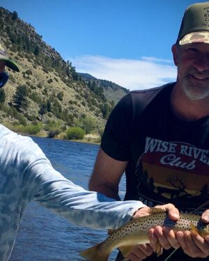 Thomas Jane Instagram - The fly fishing does not get any better than the Big Hole, MT with @lancestanchfield at Troutfitters - and my lucky @wiseriverclub hat…