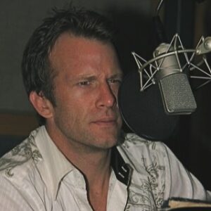 Thomas Jane Instagram - I’m talking to the one and only George Knapp tonite on Coast to Coast AM Radio, 10pm PST. Hope you can tune in