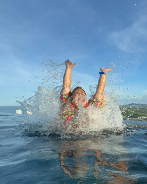 Thongchai Thongkanthom Instagram - เล่นน้ำกันแก💦 @holidayinnvananava