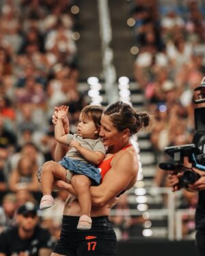 Tia-Clair Toomey Instagram - Sunday, 4:18pm: 7ia. Clair. Toomey.

Fourteen months after giving birth to daughter Willow, @tiaclair1 🇦🇺 wins her 7th CrossFit Games championship. It’s rare air: She now has as many titles as @tombrady has rings.

✍🏽: @christinedca 
📷: @emomphoto