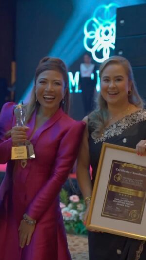 Tiara Jacquelina Instagram - Join us in celebration as Tiarasa Escapes takes home the Best Luxury Glamping Experience award at the recent Tourism Industry Awards 2024! 🏆 

Our Chief Dream Maker, @tiarajacquelina, and GM, @zaitonfuad, accepted this prestigious award at the Royale Chulan Hotel in Kuala Lumpur. 🌟 

We are immensely grateful to the committee members, tourism officials, beloved #TiarasaTribe from Malaysia and abroad, and our dedicated rangers for their unwavering support. Together, we continue to create unforgettable moments! 🌿✨

#TiarasaEscapes #JandaBaik #EnfinitiMakesMagic #Cuticutimalaysia #Staycation #MalaysiaTrulyAsia #TourismIndustryAwards