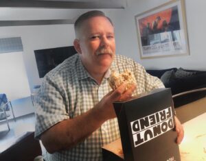 Tim Hooper Instagram - This 🥥 donut from @donutfriend might just be the best 🍩 I’ve ever had. #coconutdonut #vegandonuts #chubbybear #fatty