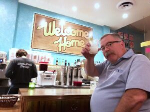 Tim Hooper Instagram - Tryin’ out a little something new. Every week for #TexasTuesdays I’m gonna start tasting all my former home state’s local dives and eateries, starting w/ the appropriately named @homestate in #highlandpark — all their 🌮 🌮s are 🔥 and they have the best damn #margarita in #losangeles

#tacos #texmex #texasfood #losangeleseats #formertexan #foodiebear #margaritas #foodjourney #hungryfatguy #welcomehome #tummytuesday