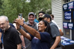 Tim Kaine Instagram - Hello Burke! Wow, it was so nice to be back with you for the @VADemocrats canvass kickoff for @KamalaHarris, @TimWalz, me, and Dems across the ballot. It’s going to be hard work here—we need to knock on doors and call our neighbors to win in November.