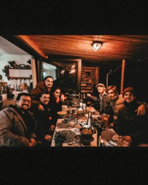 Timur Bartels Instagram - Zu einem Club gehören immer 6 Leute… für immer! 🤞🏻⭕️ reunion ♥️