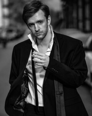 Timur Bartels Instagram - Kippe ausnahmsweise ohne Filter… ☠️
@men_by_petermuellerphotography 
@peterulimax
