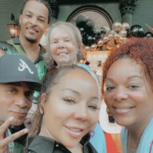 Tiny Harris Instagram - Happy birthday my love!! My rock @diannecottlepope we cherish u with all we got. U are truly God’s gift & Blessings to our family!! We love u & so grateful for u!! Happy 79th birthday I had the best time spending it with u on your day!! 🙏🏽❤️💞