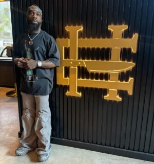Tobias Dorzon Instagram - Mama’s Boy 
•
@1123_thehunchoexperience soft opening reservations are now open Thursday & Friday 4-10pm Saturday & Sunday 10am-5pm. Booking link in my bio. 
•
Another @amelialknox creation 🎨 
•
#ChefTobias #huncho