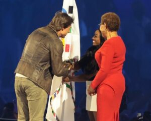 Tom Cruise Instagram - To all the athletes, I understand and respect your passion, your dedication, your work ethic, to push yourself to the highest level of skill. Congratulations to each of you for what you have achieved, you are an inspiration to all. To the beautiful city of Paris, thank you for hosting this extraordinary event. It has been a privilege to be a part of this iconic sporting tradition. I am grateful to have been a part of this Olympic moment. I look forward to @la28games 

📷 @gettyimages / McQ