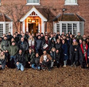 Tom Cullen Instagram - Absolutely loved every single one of these brilliant people. This crew worked their asses off and did it having the best time. Haven’t laughed like that for a minute. What a gang. 

#Insomnia @paramountplusuk 

Styled by @davidpnolan
