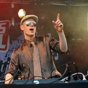 Tom Holkenborg Instagram - #TBT to when I used to dress up for work 😛 let me know in the comments if (and when!!) you ever attended a Junkie XL live show!! I’m curious. 🤓