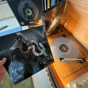 Tom Holkenborg Instagram - Nice to see many of you finally receiving your #SnyderCut vinyl! Love to see it. 👍🏻