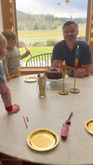 Tom Welling Instagram - #Birthdays and #Family 
Nothing better. Thanks for the #Love #LOVE