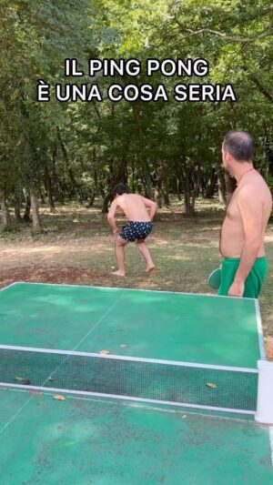 Tommaso Cassissa Instagram - Aspettiamo.
#vacanze #vacanza #pingpong