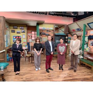 Tomomi Kuno Instagram - 週の始まり #鉄曜日‼️
先週から生放送を再開した
#NHKラジオ #てつおと こと
「鉄旅・音旅出発進行！」と
2週間ぶりの #妄想トレイン こと
#BS日テレ
「友近・礼二の妄想トレイン」
オンエアがあります！

新春特番の
見逃し配信も今日まで(*´꒳`*)🚃🌸

まだの方は、
下記にてご乗車くださいませ♪

友近・礼二の妄想トレイン
#28 新春2時間SP！山陽山陰をめぐる出雲初詣の旅
ゲスト: #石原良純 さん #YOU さん
#TVer #友近・礼二の妄想トレイン
#友近 さん #礼二 さん #久野知美
https://tver.jp/corner/f0064857 #TVer
友近さんのタグ付けは、代わりにお友達の
#水谷千重子 さん🥺