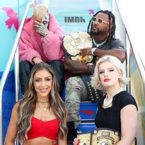 Toni Rossall Instagram - AEW stars at the IMDBoat at San Diego Comic Con 2024
#sdcc #aew #imdb
📸 @imdb @vivienkillilea