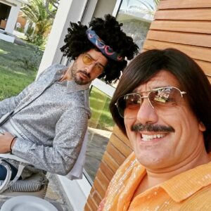 Tonis Sfinos Instagram - Όταν δεν την κατέχεις την περμανάντ καλύτερα να πας για ψάρεμα! Και η καλύτερη παρέα είναι ο @gtsimitselis και η ομάδα του😉 Δείτε τι έγινε, τι ψάρι πιάσαμε και πως το μαγείρεψε ο @jamanfoo αυτή την Κυριακή στις 15:40 στο mega #και_ο_πρωτος_στο_καμακι_ο_Τονς #ζαργανα #κρανιός #και_αγιος_ο_θεος