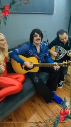 Tonis Sfinos Instagram - Εορταστικό πρόγραμμα στο Ποσειδώνιο!! Σας περιμένουμε 23-24-25 / 12 να γλεντησουμε παρέα ρέι μαζί με Πάνο Κιάμο, Στέφανο Πιτσίνιαγκα, Βένια Καραγιαννιδου, Ιλένια Γουίλιαμς, Δημήτρη Ταταράκη και djPitsi ❤️🎄😎. Φέτος να κάνουμε επιτέλους τα σωστά Χριστούγεννα!! #posidonio #christmas2022