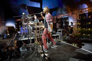 Tony Kanal Instagram - Some more special moments from our Weekend Two performance at @Coachella shot by our friend @steveerle. 

#Coachella #Coachella2024