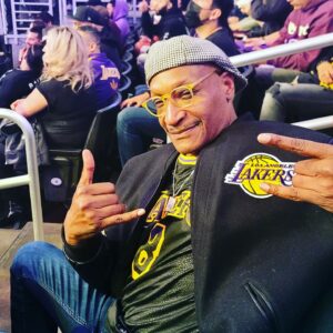 Tony Todd Instagram - #Lakernation #Row5 #Seatone ty @mnunezjr 
@jeaniebuss #PurpleandGold