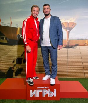 Tornike Kvitatiani Instagram - Листай вправо 👉 
Сериал «ИГРЫ» премьера❗️
Смотрите на Кинопоиске!
Огромное спасибо режиссеру Евгению Стычкину, за прекрасную роль!
Мухаммад будет со второй серии 😃
