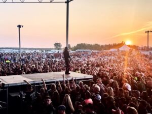 Travis Cormier Instagram - Last Night in Minnesota 🔥