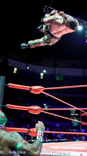 Travis Gordon Instagram - “You miss 100% of the shots you don’t take.” – Wayne Gretzky

#LuchaLibre #プロレス #ProWrestling #CMLL #ArenaMexico #FlipGordon #Luchador