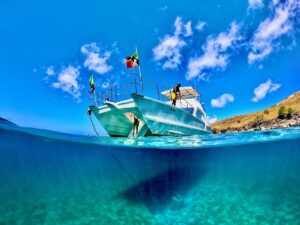 Trevor Nelson Instagram - Having a laugh with my Co host @djsaracox on a Carribean tour. Sunshine,sea and scenery. What’s not to love #arvia #boat pics courtesy of Sam Pelly