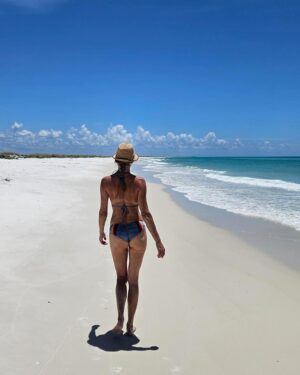 Tricia Helfer Instagram - Lovely day 😊
