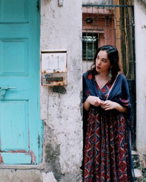 Trinetra Haldar Gummaraju Instagram - HBD post

📸 @abeemanyousee 

.
.

stop scrolling pls 

.
.

#desi #aesthetic #anarkali #kurta #trans #pride #hashtag #lol