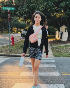 Trinity Bliss Instagram - I am grateful for everyday I get to walk on this 🌎 💕. I feel very lucky to be growing up healthy, happy, and to be able to follow my dreams. I’m mindful this is truly a privilege. 

Hope everyone has an amazing Thanksgiving holiday! Big hugs!!!
- Trin 🩵