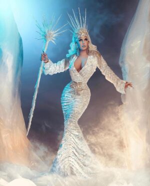 Trinity the Tuck Instagram - The best thing to come out of 2020! Photographer @indigocapri hair @glitterbombwigs