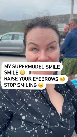 Triona McCarthy Instagram - Smile 😊 
Raise your eyebrows 🤨
Stop smiling ☺️ 
#thatsyourmodelface 😜
Mini mewing #mewingtutorial