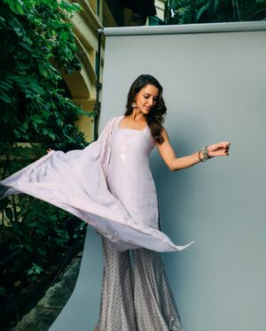 Tripti Dimri Instagram - Anddd Laila majnu is back in theatres 🧿🌸🌸
Thank you for all the love🤗