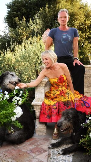 Trudie Styler Instagram - 🤠🐶 #winewednesday