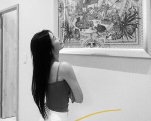 Tsai Jui-hsueh Instagram - 最近感覺自己變年輕了(´▽｀) 你們覺得呢？

一直聽說鳳凰電波很厲害 很想試試看
所以我來到台中超美的芮恩美學診所
環境高級漂亮且隱私性非常好
真的很安心放鬆✨

診所的工作人員和醫師都非常專業
耐心地解答每一個問題
感覺到被細心呵護🤍

鳳凰電波療程
效果真的非常棒🫶🏻 雖然有點小疼 但是很值得
👉🏻 @rainssom.clinic 
-
也買到很美的灰色小香短夾，好幸運🎀🧸
@printemps.paris