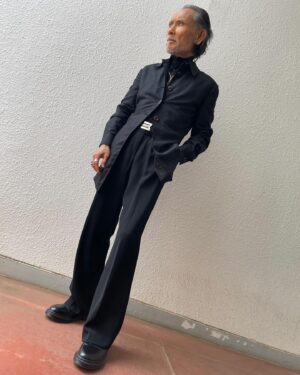 Tsurutaro Kataoka Instagram - ガーネットネックレス✨

⭐️Giorgio Armani（ジョルジオ アルマーニ）ジャケット✨

⭐️オリジナルデザインシルクシャツ✨

⭐️TOMASO（トマソ）パンツ🩳

⭐️BVLGARI（ブルガリ）ベルト✨

⭐️georg jensen （ジョージジェンセン）ヘマタイトイアリング👂

⭐️アンティークガーネットネックレス✨

⭐️アンティークインディアンジュエリーブレスレット✨

⭐️アンティークインディアンジュエリーリング💍

⭐️アンティークTouareg(トゥアレグ)シルバーリング💍

⭐️Dr. Martens（ドクターマーチン）スリッポン👞

#片岡鶴太郎#俳優#画家#ヨーギー#ヨガ#つるちゃん#オシャレ#古着#太田プロ#芸人#ぴよこちゃん#おでん芸#ものまね#ボクシング#ちょっちゅね#pm11時起き#ネックレス#ガーネット#ドクターマーチン#アンティーク