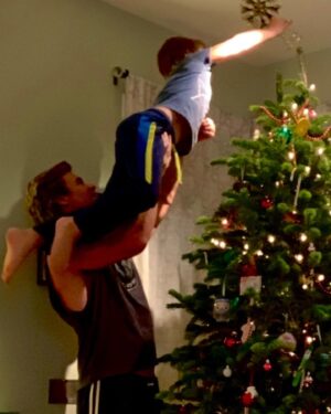 Tuc Watkins Instagram - The tables have turned. ❤️🎄🌟