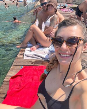 Tutú Vidaurre Instagram - Familia ❤️🙏🏽
Ese lugar en el que siento mi esencia, aunque estemos a kilómetros de distancia, nada cambia cuando nos volvemos a encontrar 🏠
📍#photodump de #croacia hvar y split 
#split #hvar