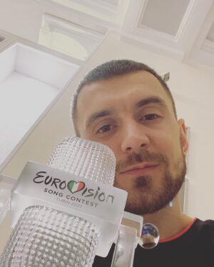 Tymofii Muzychuk Instagram - Прийшов час передати естафету🙃