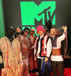 Tymofii Muzychuk Instagram - Червона доріжка на MTV

#mtv #sopilkar #kalushorchestra