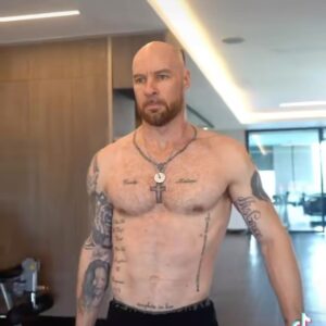 Tyson Lynch Instagram - #BODYBYTYSON 💪🏻