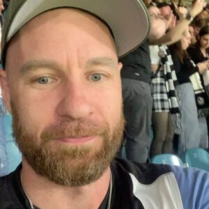 Tyson Lynch Instagram - My first time going to the second biggest AFL game of the fixture.To all the past and present people who fought and fight for this wonderful country, THANK YOU 🇦🇺Anzac Day game between the @collingwood_fc and @essendonfc And what a wonderful experience and topped off by a great comeback win the PIESSSS…. Cheers to a legend ,Wally for the ticket🙏🏻 #anzacday