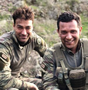 Uğur Biçer Instagram - güzel adams ... 😉 @sarpablo11  #savaşçı