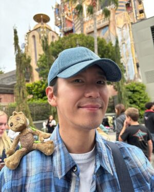 Uhm Ki-joon Instagram - I'm groot~~~