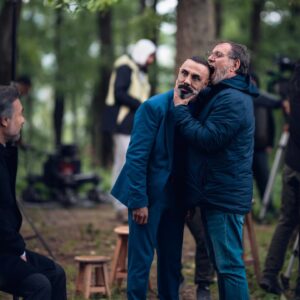 Umut Oğuz Instagram - Geç buldum çabuk kaybettim ama
Olsun;
Yol uzun daha çok buluşuruz.
Kalbi güzel, işine aşkla asılan bu kadar insanı bir araya toplamak ancak;
Yüreği adam,
Gönlü dergah birine nasip olurdu.
İyi ki varsın @oktaykaynarca 
Emeği geçen herkesin kalbinden öpüyorum.
Görüşmek üzere 🙏🏼
@benbucihanatv
Photos by @celebibariss